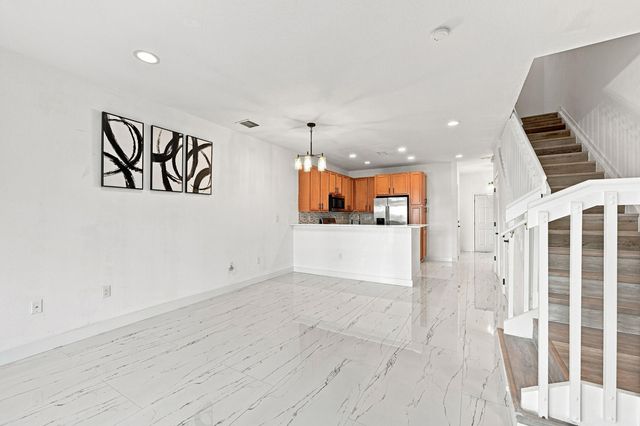 3105 NW 25TH Terrace, Oakland Park, FL 33309