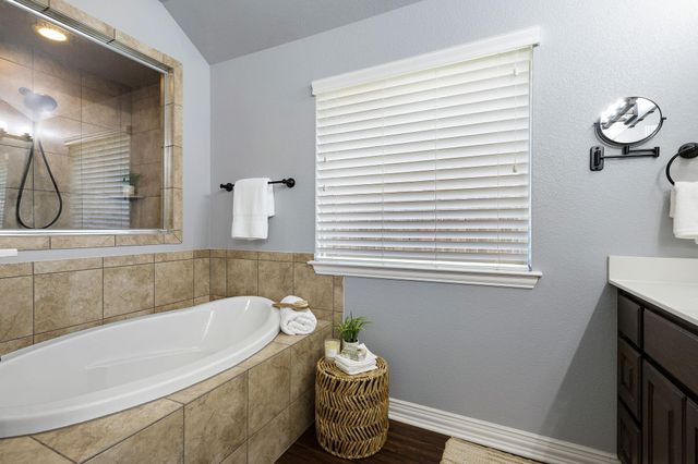 305 Miracle Rose WAY, Liberty Hill, TX 78642