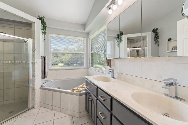 15305 N 96th Street N, Palm Beach, FL 33478