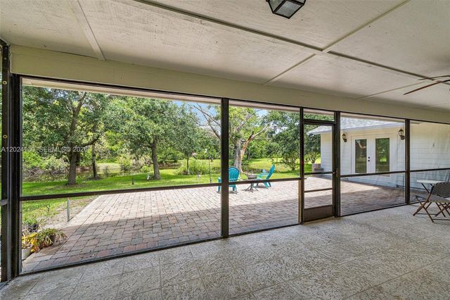 15305 N 96th Street N, Palm Beach, FL 33478