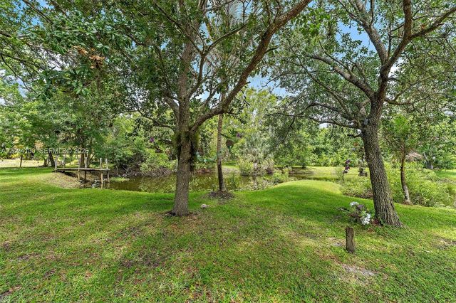 15305 N 96th Street N, Palm Beach, FL 33478