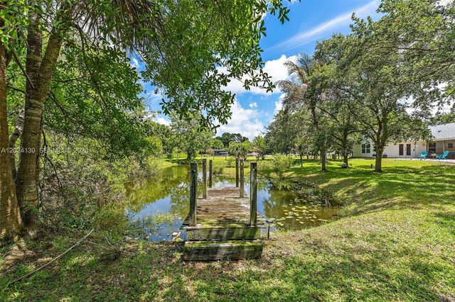 15305 N 96th Street N, Palm Beach, FL 33478
