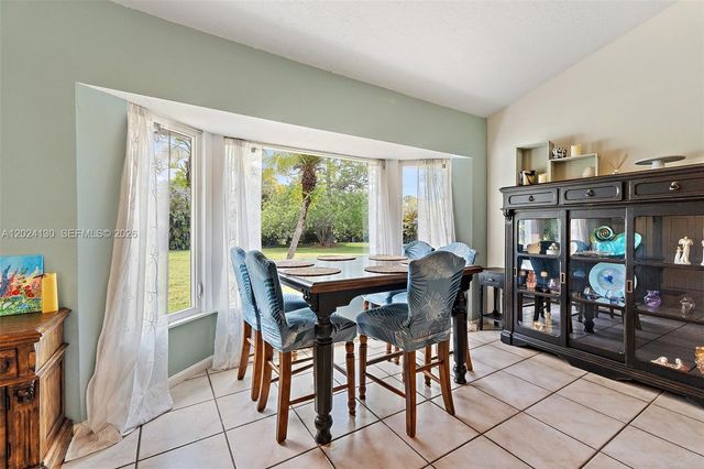 15305 N 96th Street N, Palm Beach, FL 33478