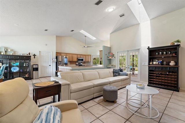 15305 N 96th Street N, Palm Beach, FL 33478