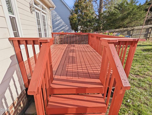 6624 Barton Creek Drive, Whitsett, NC 27377