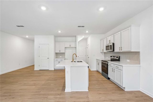 6776 Armonia Drive SW, Mableton, GA 30126