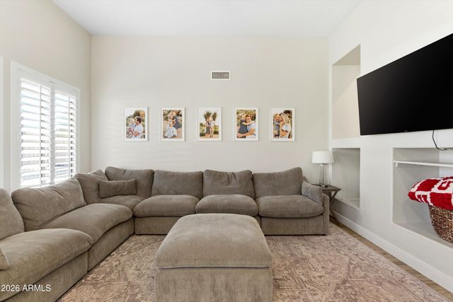 4304 E SANDS Drive, Phoenix, AZ 85050