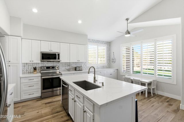 4304 E SANDS Drive, Phoenix, AZ 85050