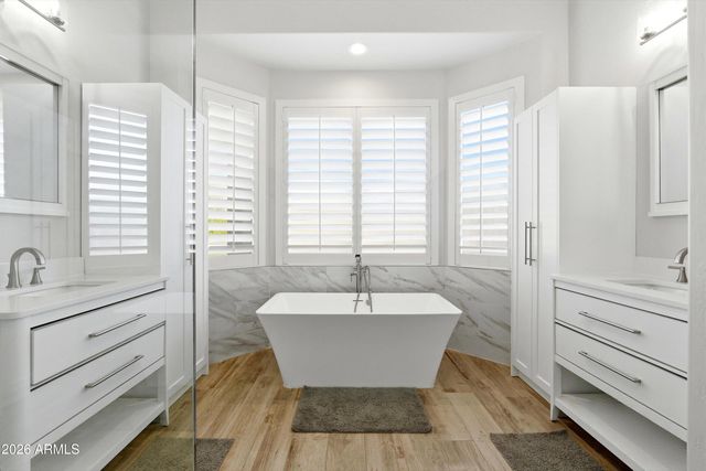 4304 E SANDS Drive, Phoenix, AZ 85050