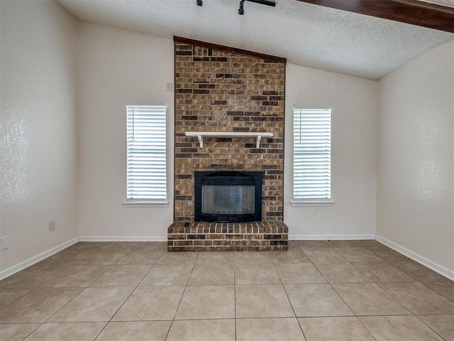 5725 Evanbrook Terrace, Oklahoma City, OK 73135