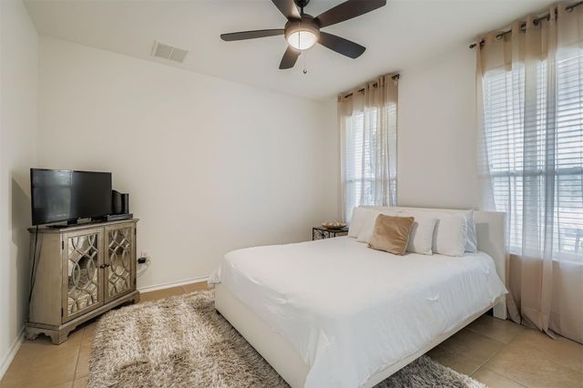 7020 Ondantra BND, Austin, TX 78744