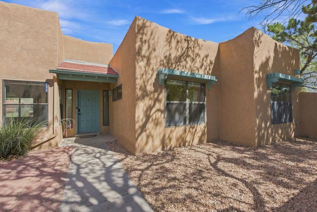 7401 Saratoga Lane, Santa Fe, NM 87507