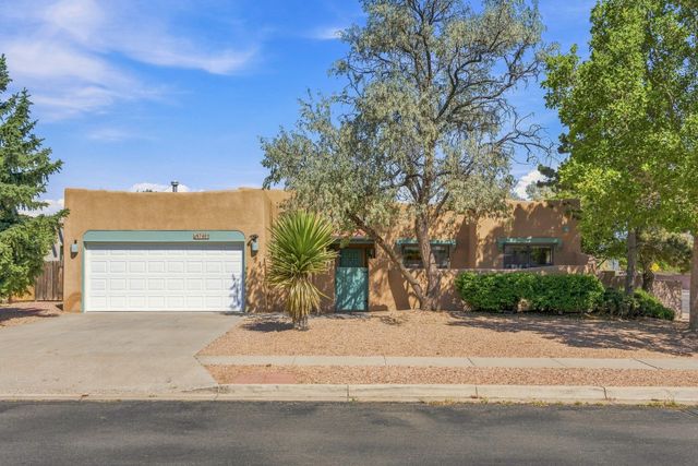 7401 Saratoga Lane, Santa Fe, NM 87507