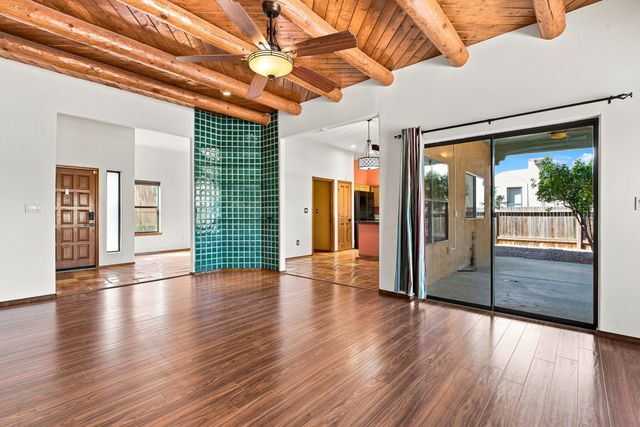7401 Saratoga Lane, Santa Fe, NM 87507