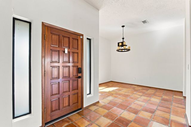7401 Saratoga Lane, Santa Fe, NM 87507