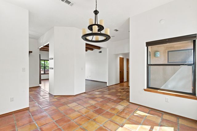 7401 Saratoga Lane, Santa Fe, NM 87507
