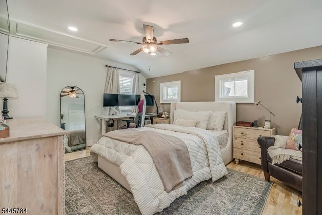 75 High St, Newton Town, NJ 07860