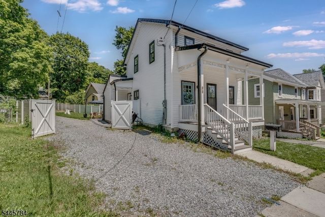 75 High St, Newton Town, NJ 07860