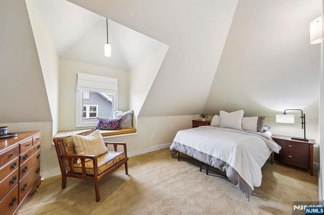 161 Ridge Road, Rutherford, NJ 07070