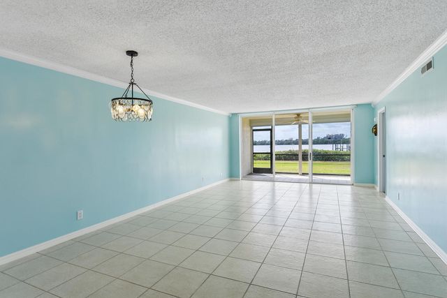 3100 SE Pruitt Rd Apt H104, Port St Lucie, FL 34952