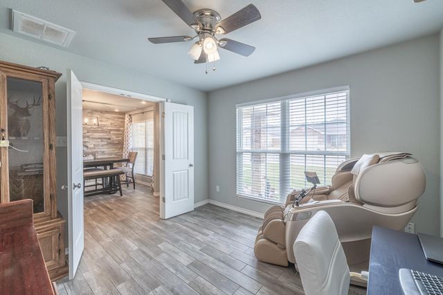 10304 Avenue W, Lubbock, TX 79423