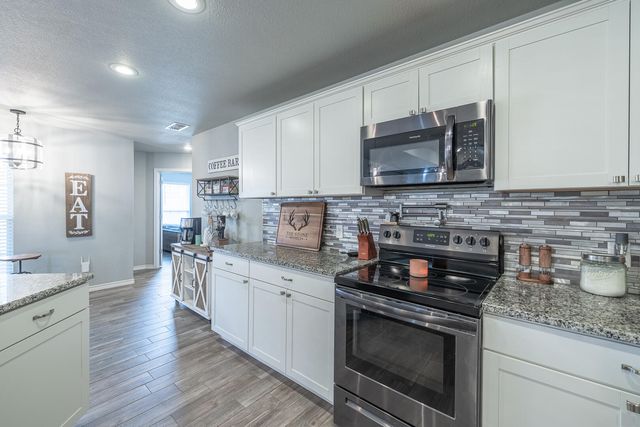 10304 Avenue W, Lubbock, TX 79423