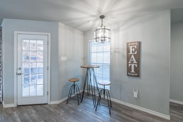 10304 Avenue W, Lubbock, TX 79423
