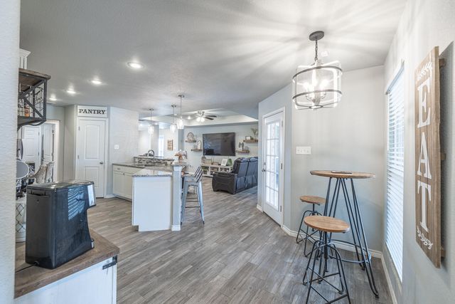 10304 Avenue W, Lubbock, TX 79423