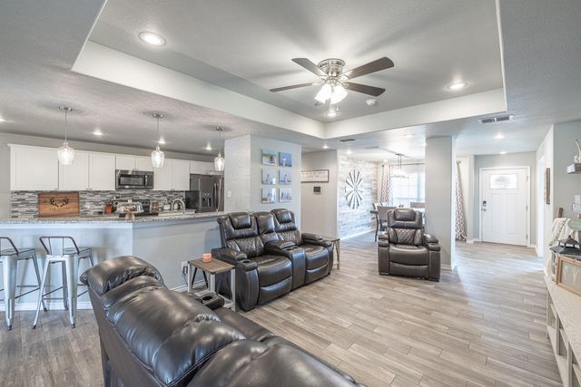 10304 Avenue W, Lubbock, TX 79423