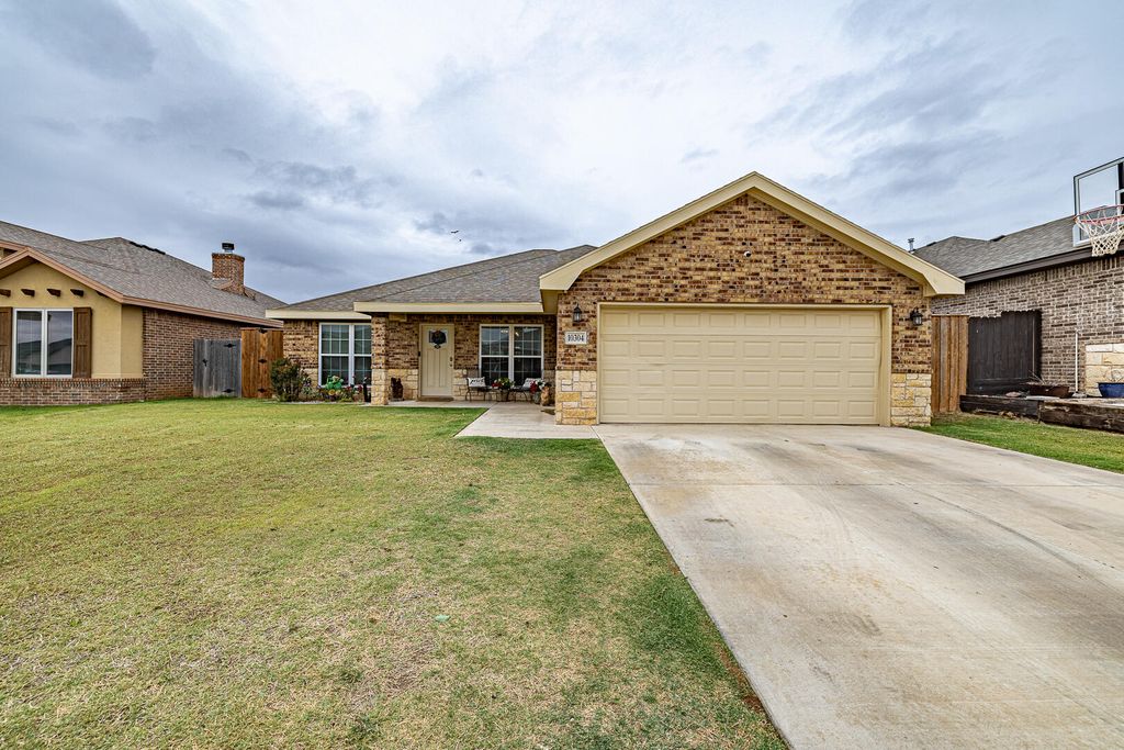 10304 Avenue W, Lubbock, TX 79423