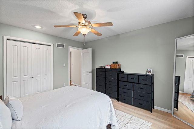 8709 N Hull Avenue, Kansas City, MO 64154