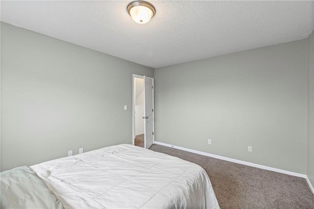 8709 N Hull Avenue, Kansas City, MO 64154