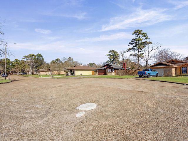 15806 Wax Bill Court, Humble, TX 77396