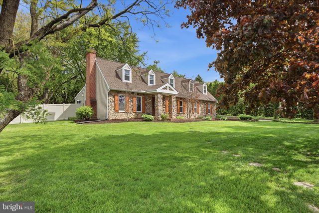 237 DELP RD, Lancaster, PA 17601