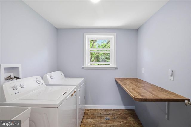 237 DELP RD, Lancaster, PA 17601