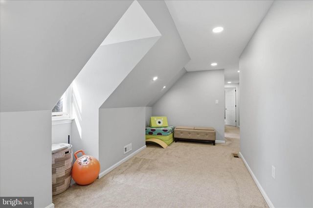 237 DELP RD, Lancaster, PA 17601