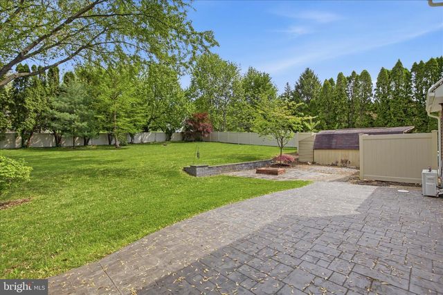 237 DELP RD, Lancaster, PA 17601