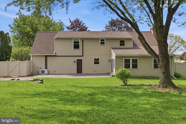 237 DELP RD, Lancaster, PA 17601