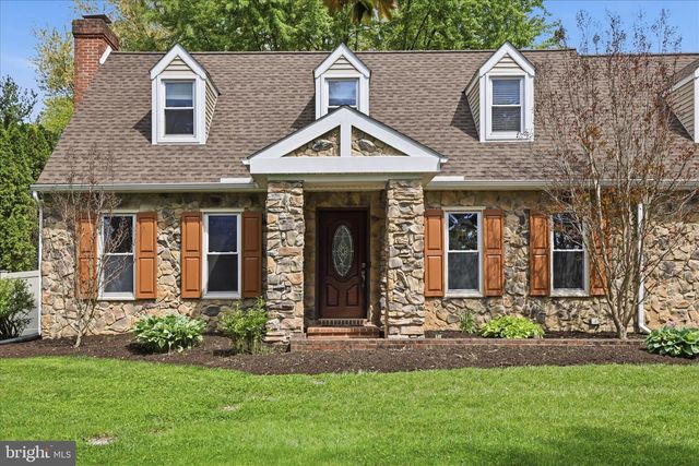 237 DELP RD, Lancaster, PA 17601