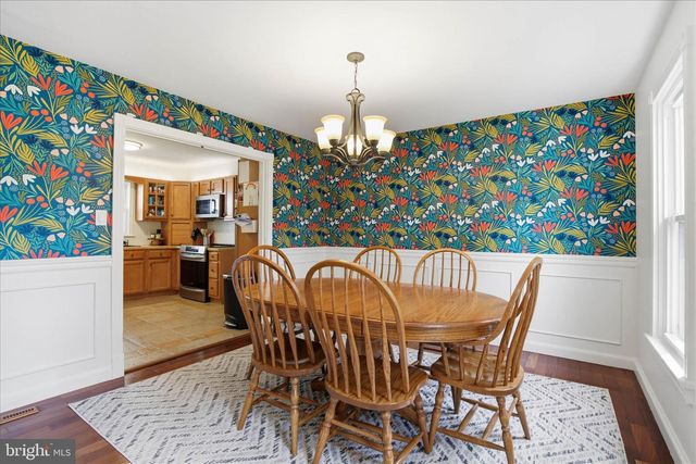 237 DELP RD, Lancaster, PA 17601