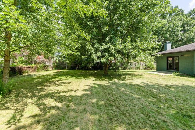 69 Ridgewood Drive SW, Pataskala, OH 43062