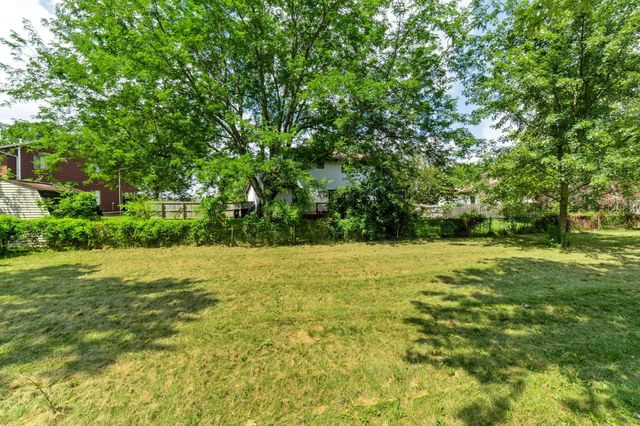 69 Ridgewood Drive SW, Pataskala, OH 43062