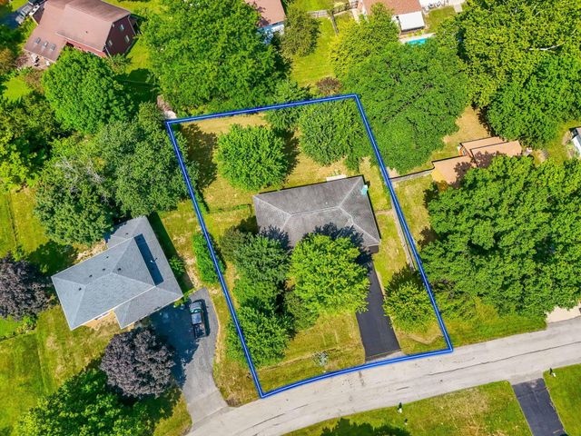 69 Ridgewood Drive SW, Pataskala, OH 43062