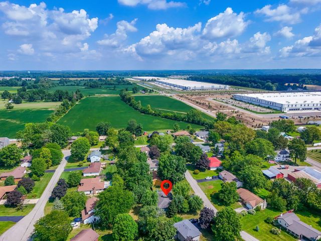 69 Ridgewood Drive SW, Pataskala, OH 43062