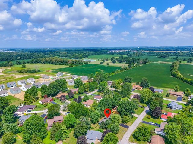 69 Ridgewood Drive SW, Pataskala, OH 43062