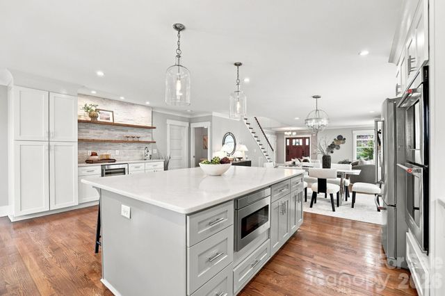 2617 Commonwealth Avenue, Charlotte, NC 28205
