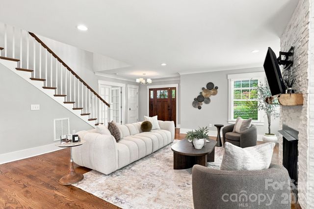 2617 Commonwealth Avenue, Charlotte, NC 28205