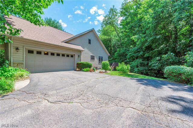 111 Cliffside Drive, Wakeman, OH 44889