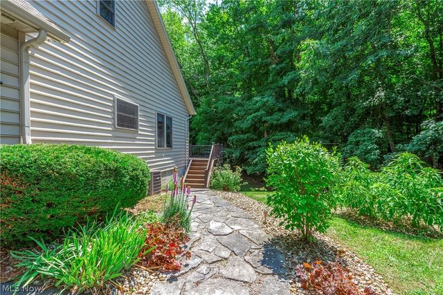 111 Cliffside Drive, Wakeman, OH 44889
