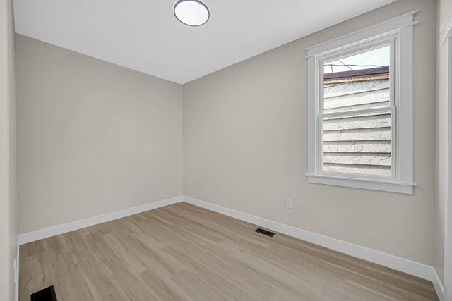 724 Willow Court, Hammond, IN 46320